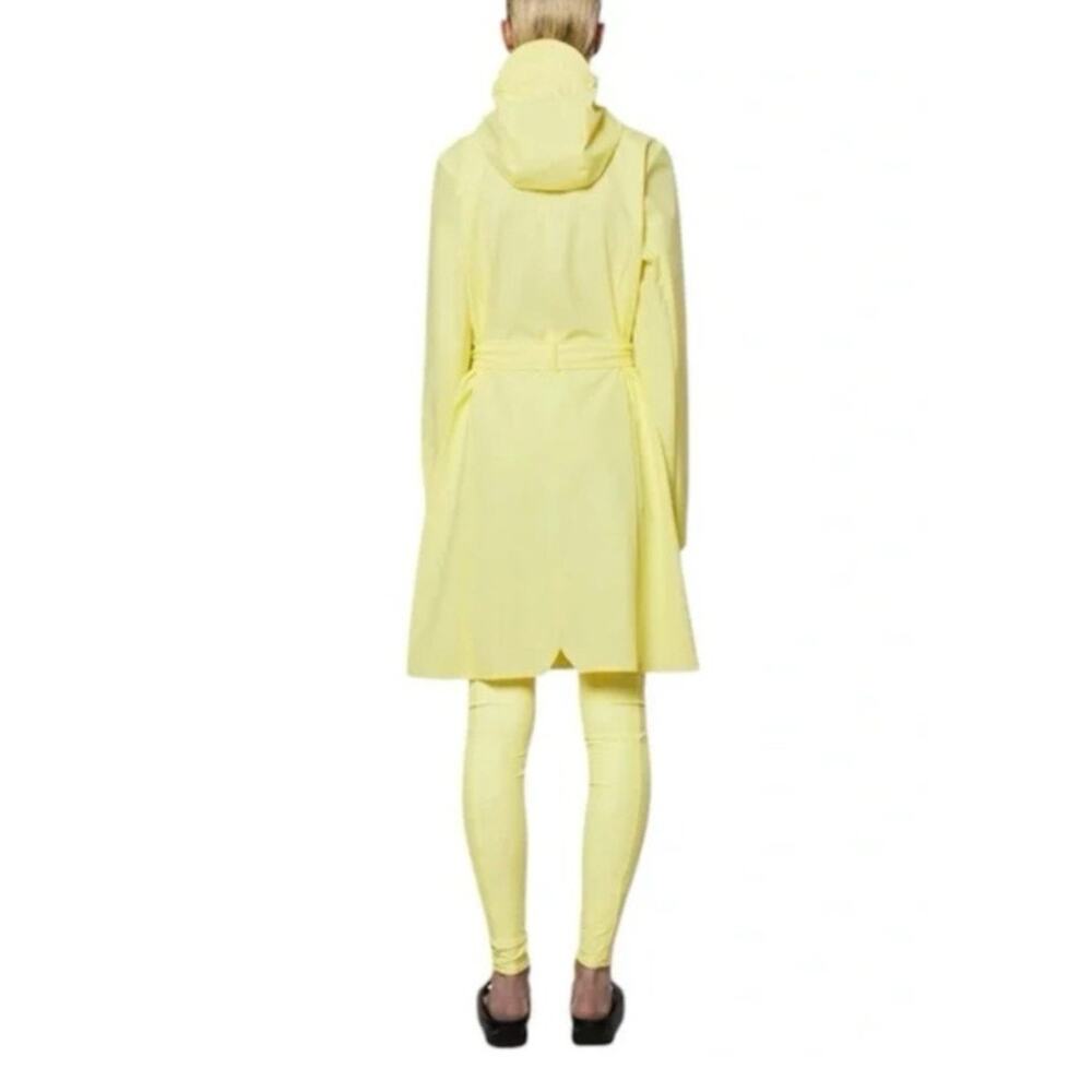 RAINS Jacket Curve Waterproof Rain Jacket in Straw Color (Yellow) Size Large - Picture 5 of 6